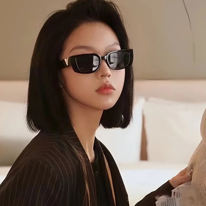 The Vixen — Classic Black Cat-Eye Sunglasses